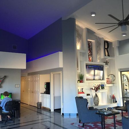 Отель Ramada Tucson East Экстерьер фото